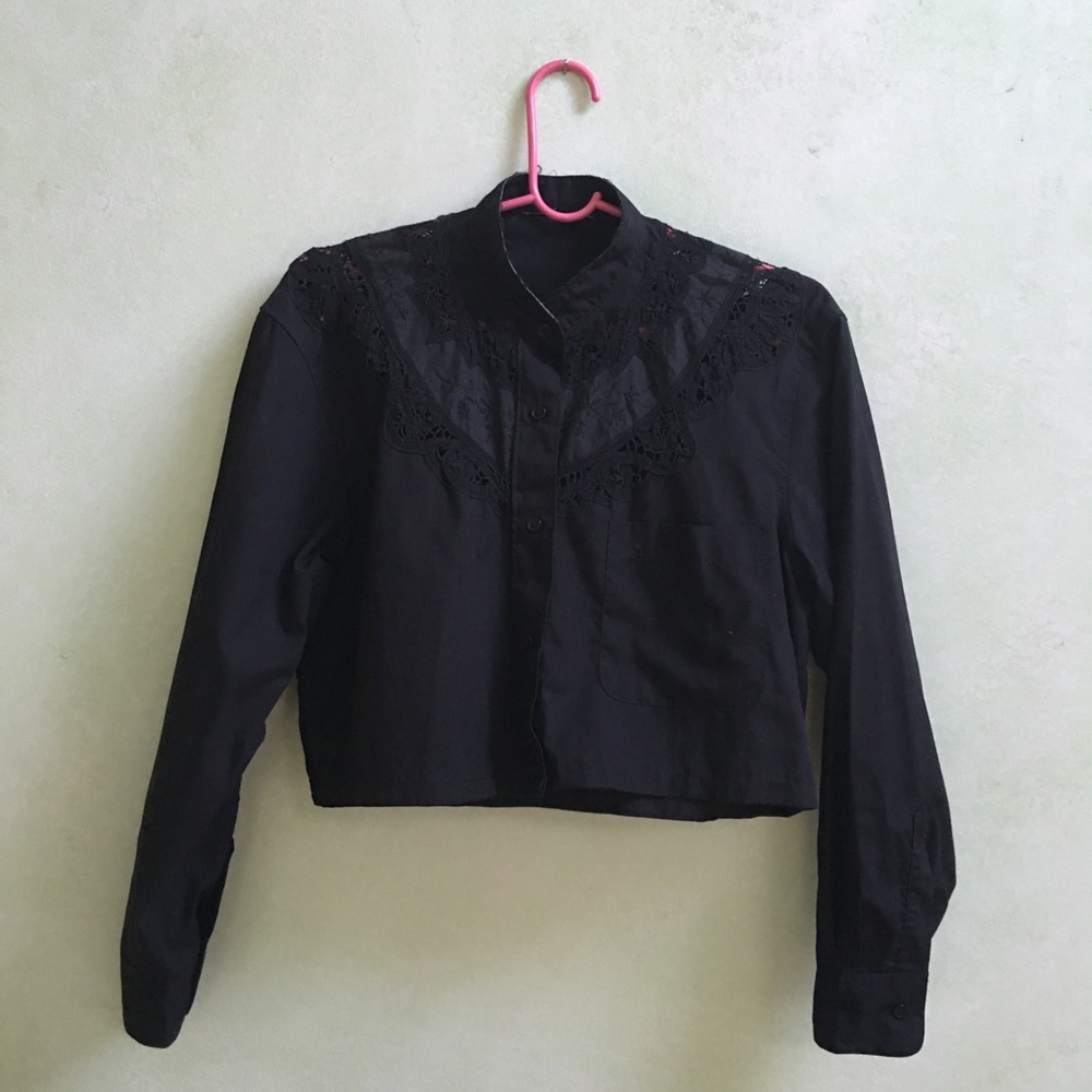 VINTAGE - Black Cotton & Lace Blouse